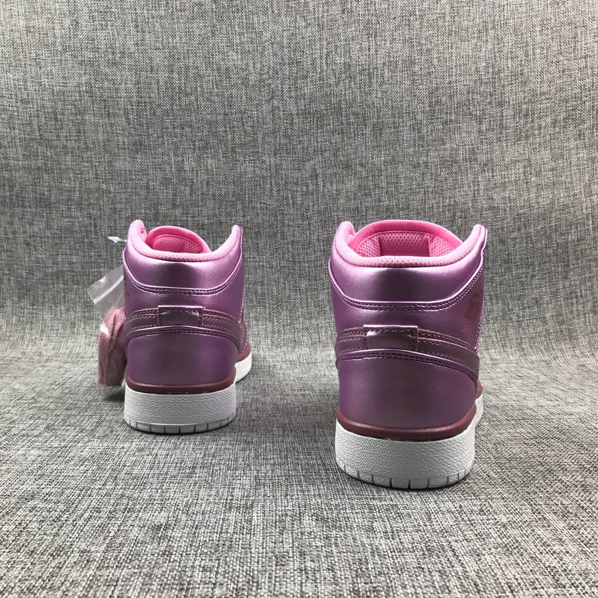 Jordan Air Jordan 1 Mid Pink Rose AV5174-640 Sneakers