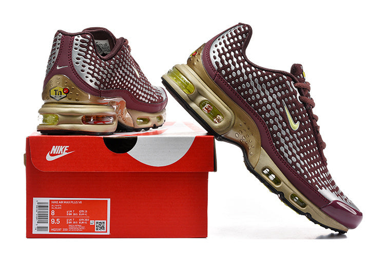 Nike Air Max Plus VII Sneakers Burgundy Silver Gold