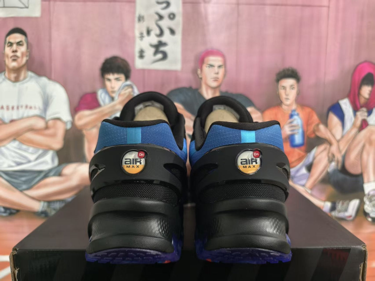 Nike Air Max Sneakers Blue and Black