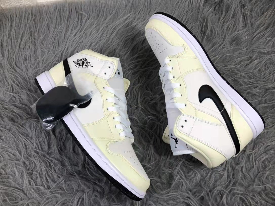 Jordan Air 1 Mid Sneakers Cream White Black