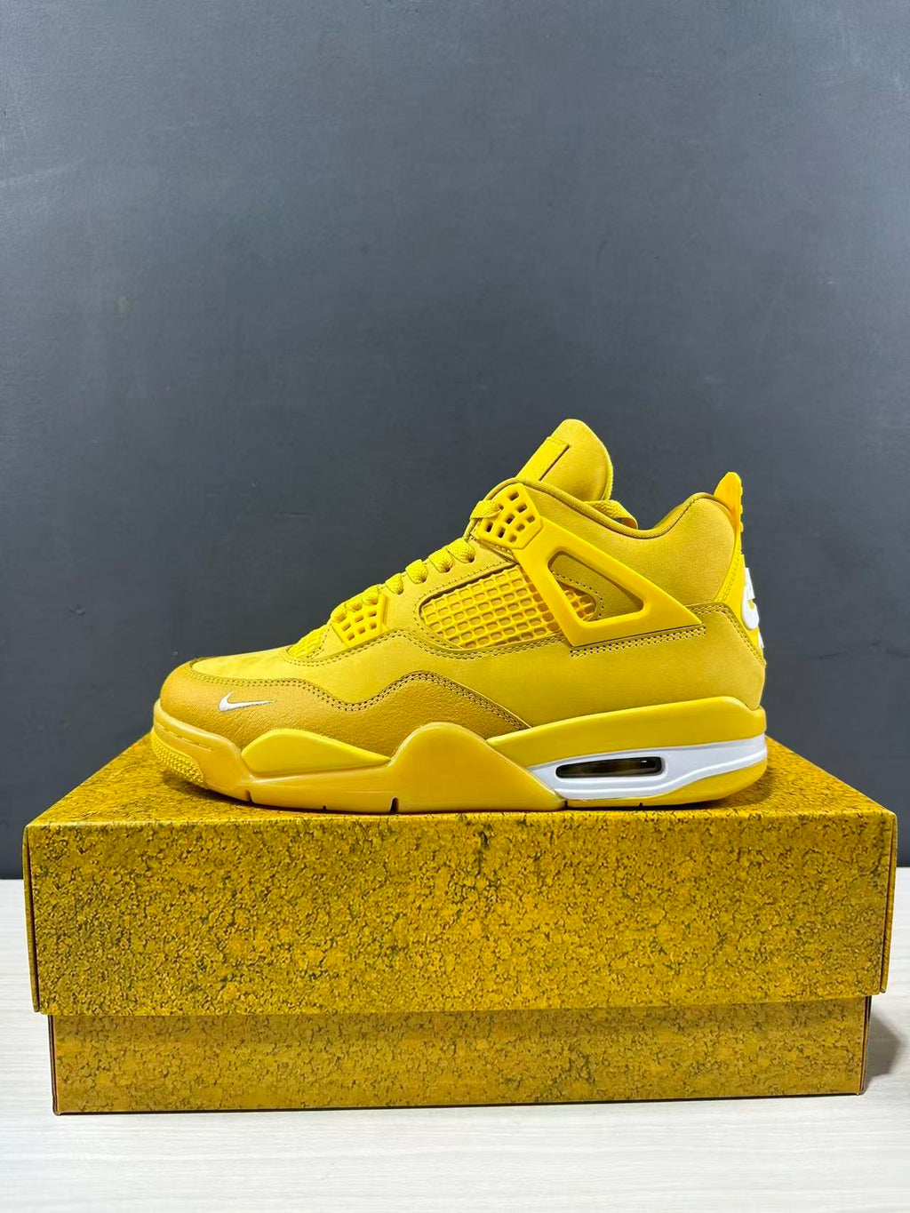 Jordan Air Jordan 4 Retro Marquette Yellow Sneakers HF4340-008