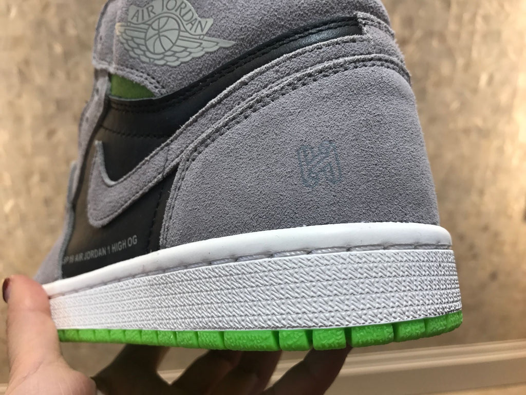 Jordan 1 High Grey Green Sneakers 555088-070