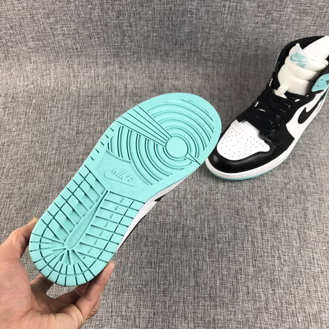 Jordan Air Jordan 1 High Sneakers Mint Green Black White