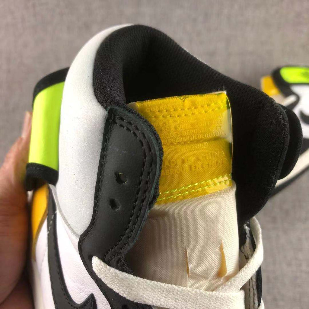 Jordan Air Jordan 1 High OG Volt Gold Sneakers 555088-118