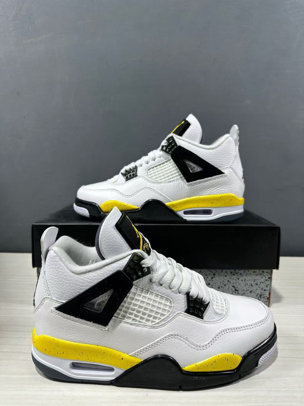 Jordan Air Jordan 4 White Yellow Retro Basketball Sneakers IO2468-102