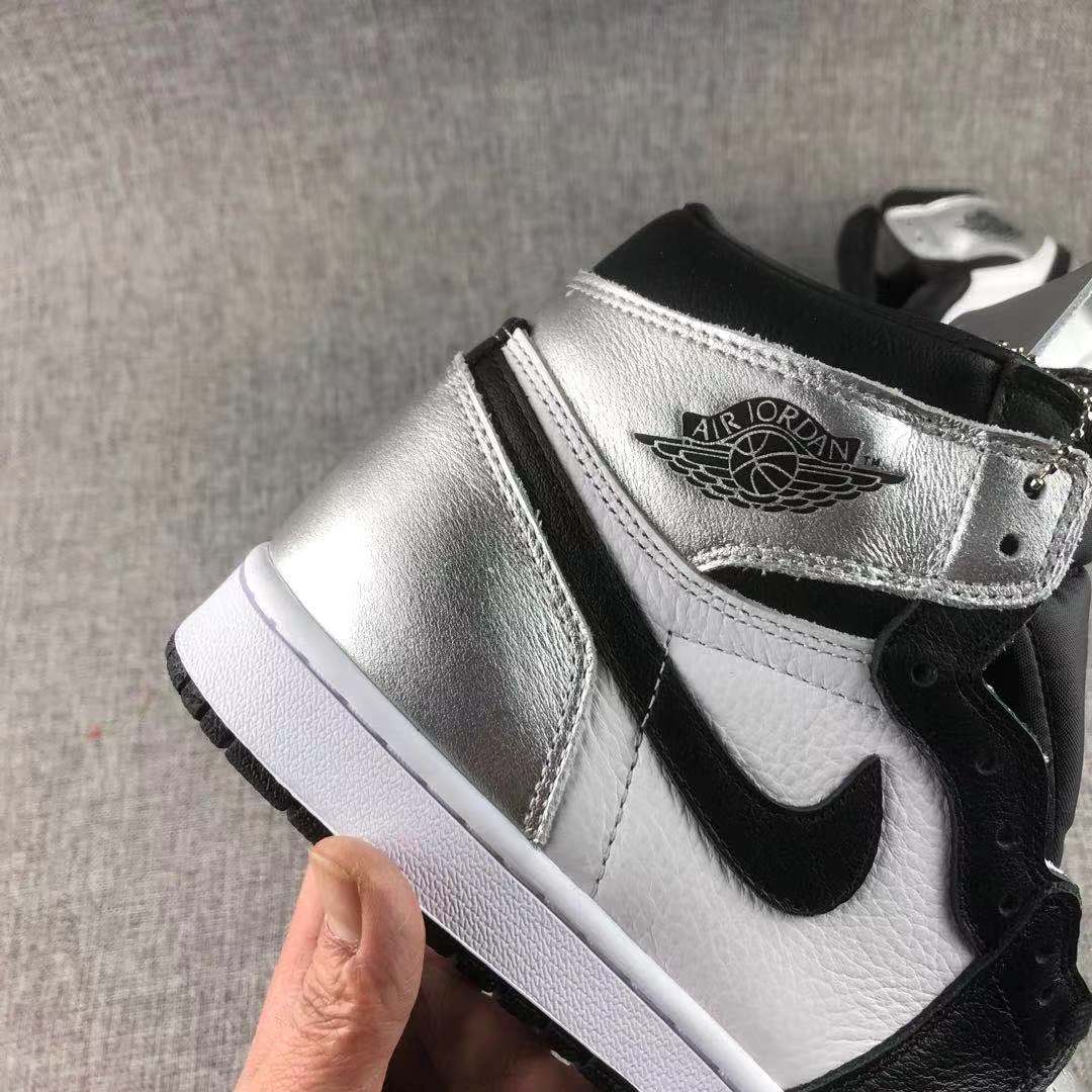 Jordan Air Jordan 1 Silver Toe High-Top Sneakers Black Silver