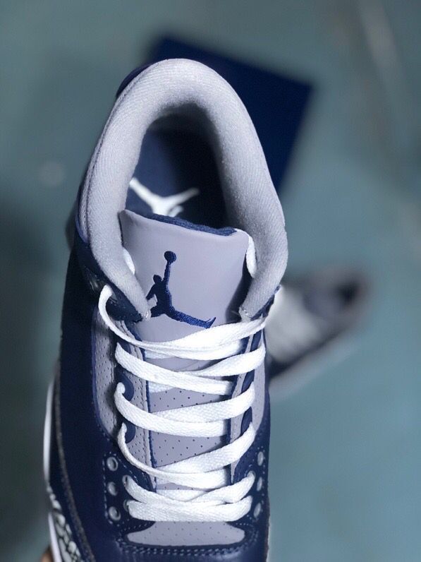 Jordan Air Jordan 3 Midnight Navy Sneakers