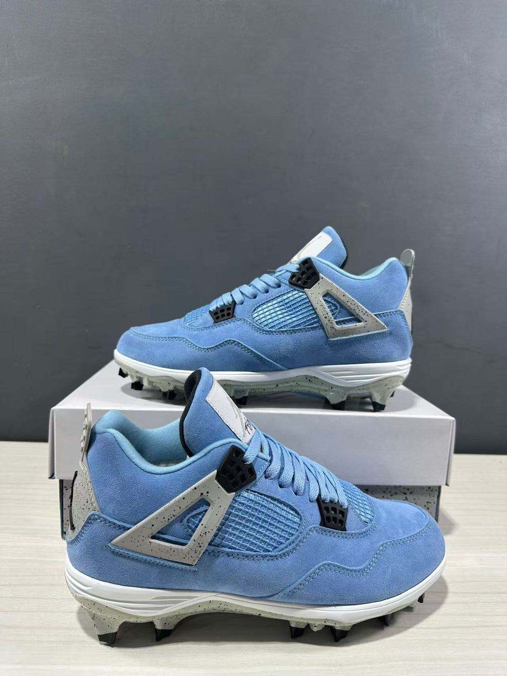 Jordan Air Jordan 4 University Blue Cleated Sneakers CT8572-400