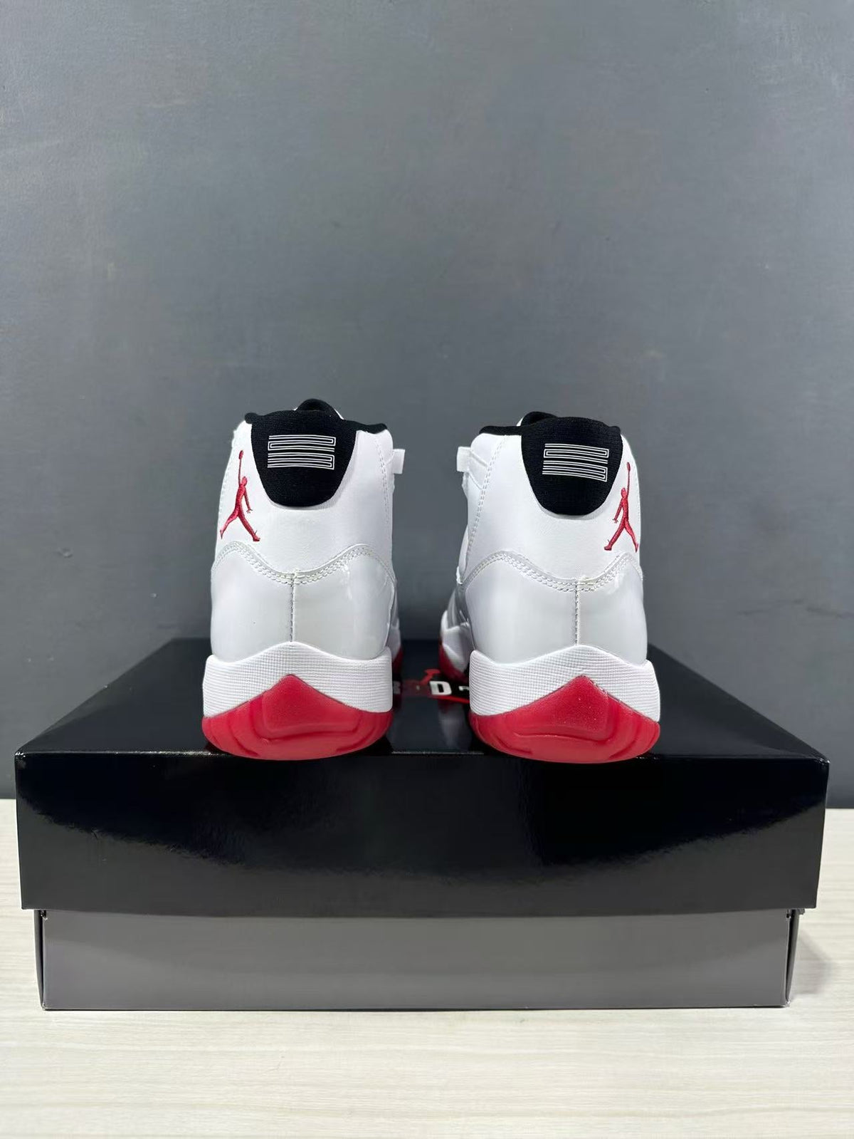Jordan Air Jordan 11 Retro Low White and Red CT8012-160