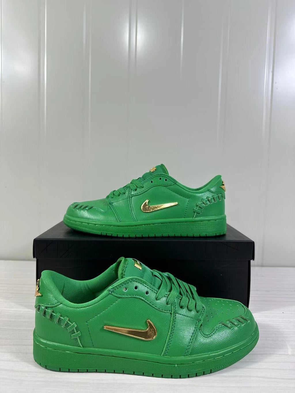 Jordan Air Jordan 1 Low Green FN5032-300 Sneakers