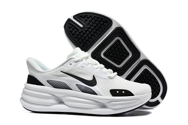 Nike White and Black Running Sneakers