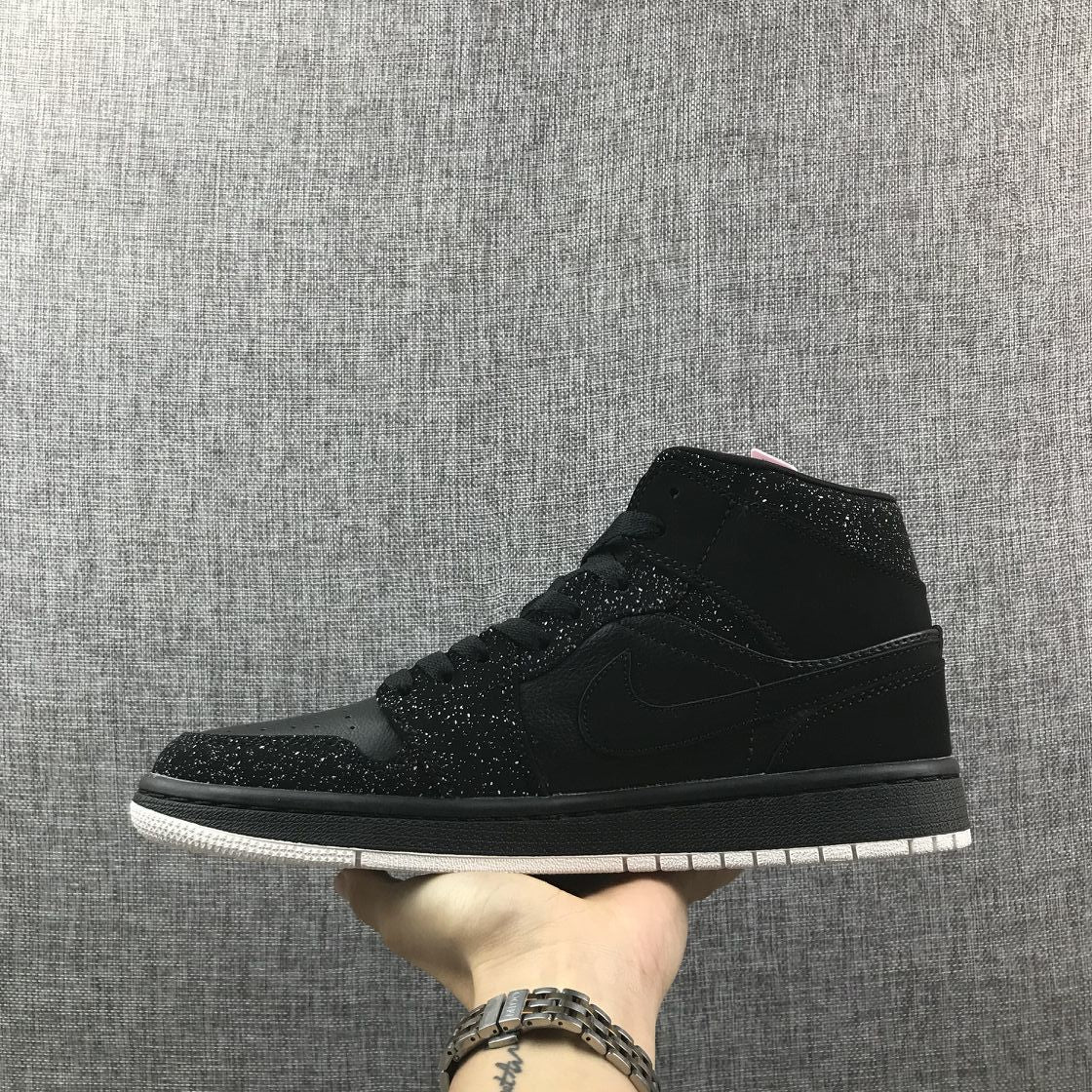 Jordan Air Jordan 1 Mid Black White 554724-001 Sneakers