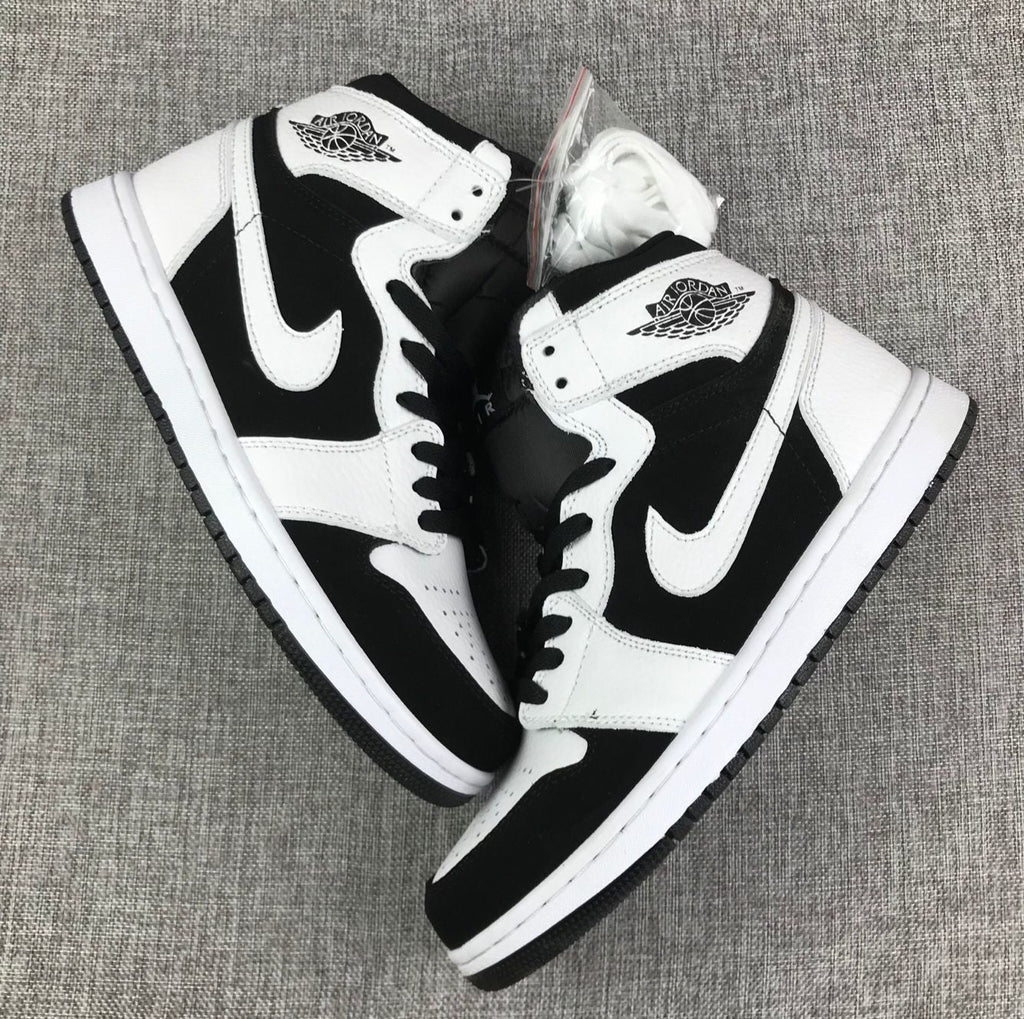 Jordan Air Jordan 1 High Black and White Sneakers 554724-113