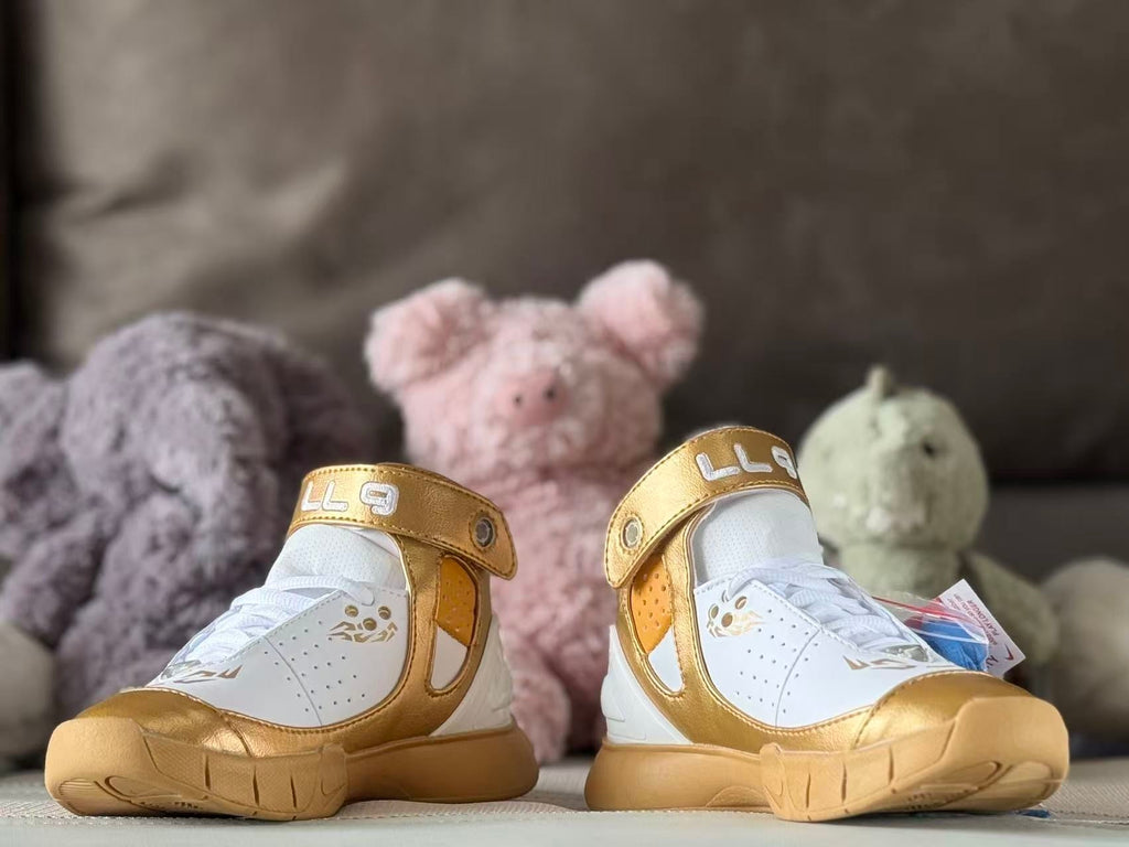 Nike Kobe 2K5 Kids' Basketball Shoes Gold White