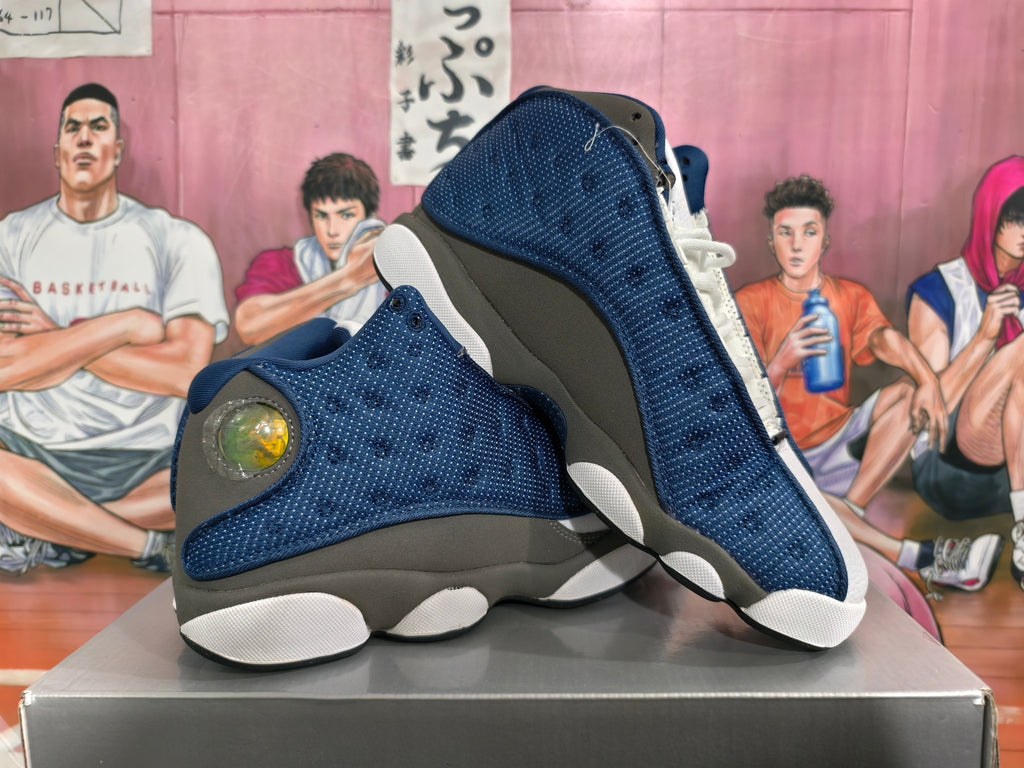 Jordan 13 Retro Navy Basketball Sneakers