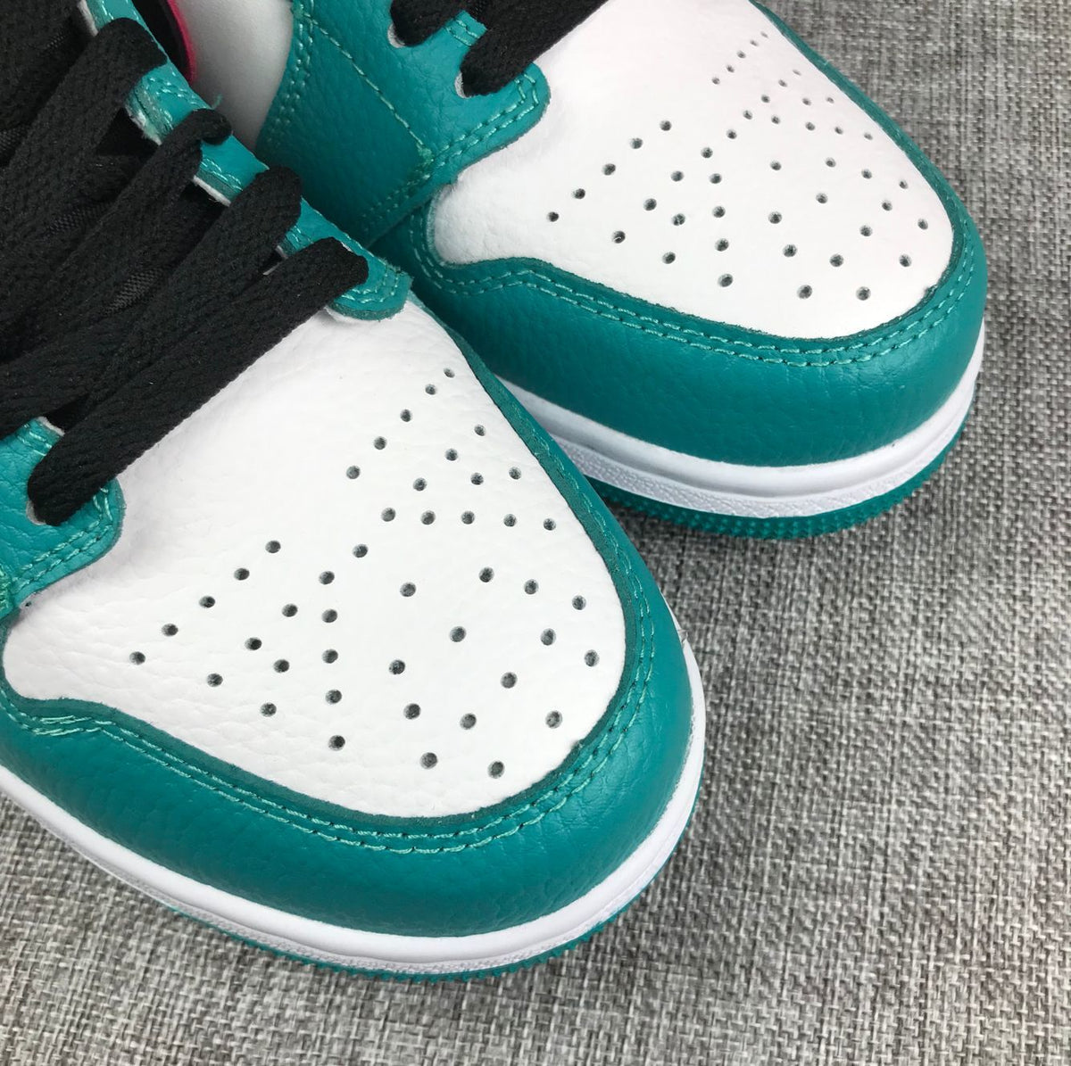 Air Jordan 1 High South Coast Sneakers 852542-306