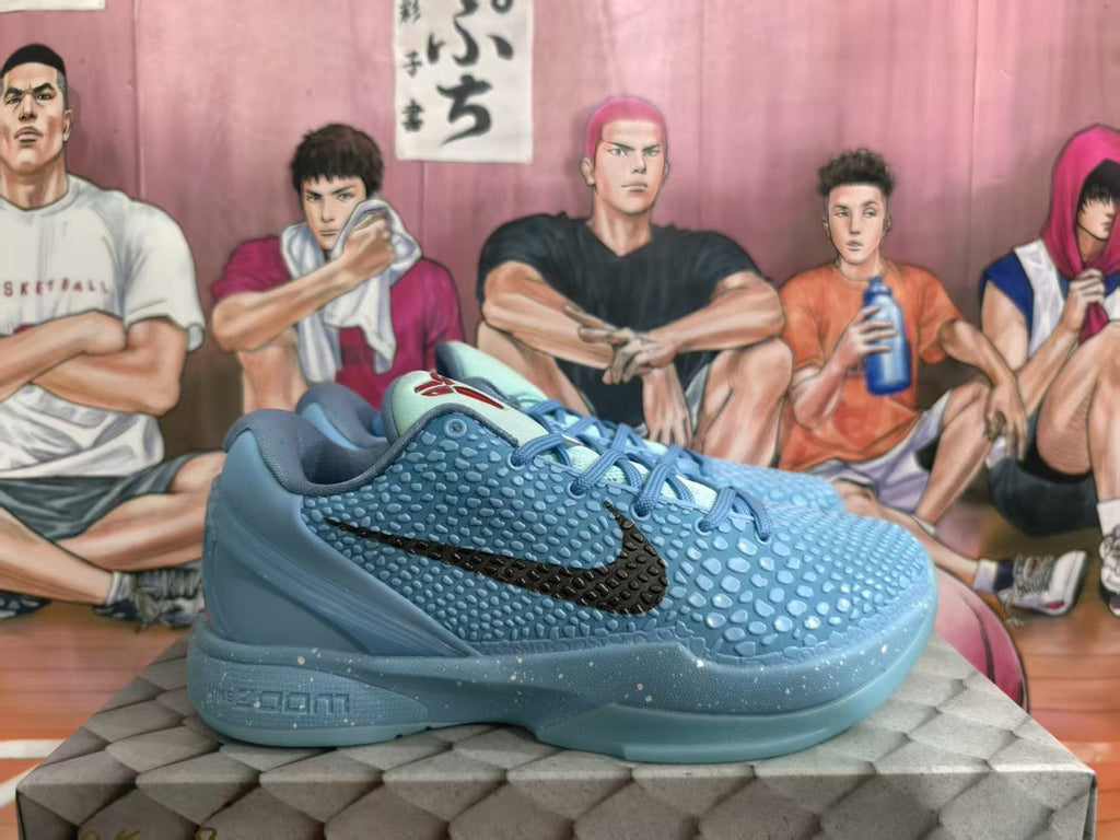 Nike Blue Basketball Sneakers with Textured Upper