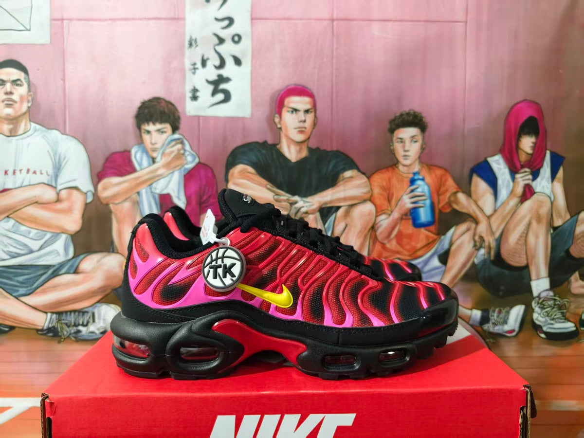 Nike TN Air Max Plus Supreme Collaboration Sneakers Red Pink Black