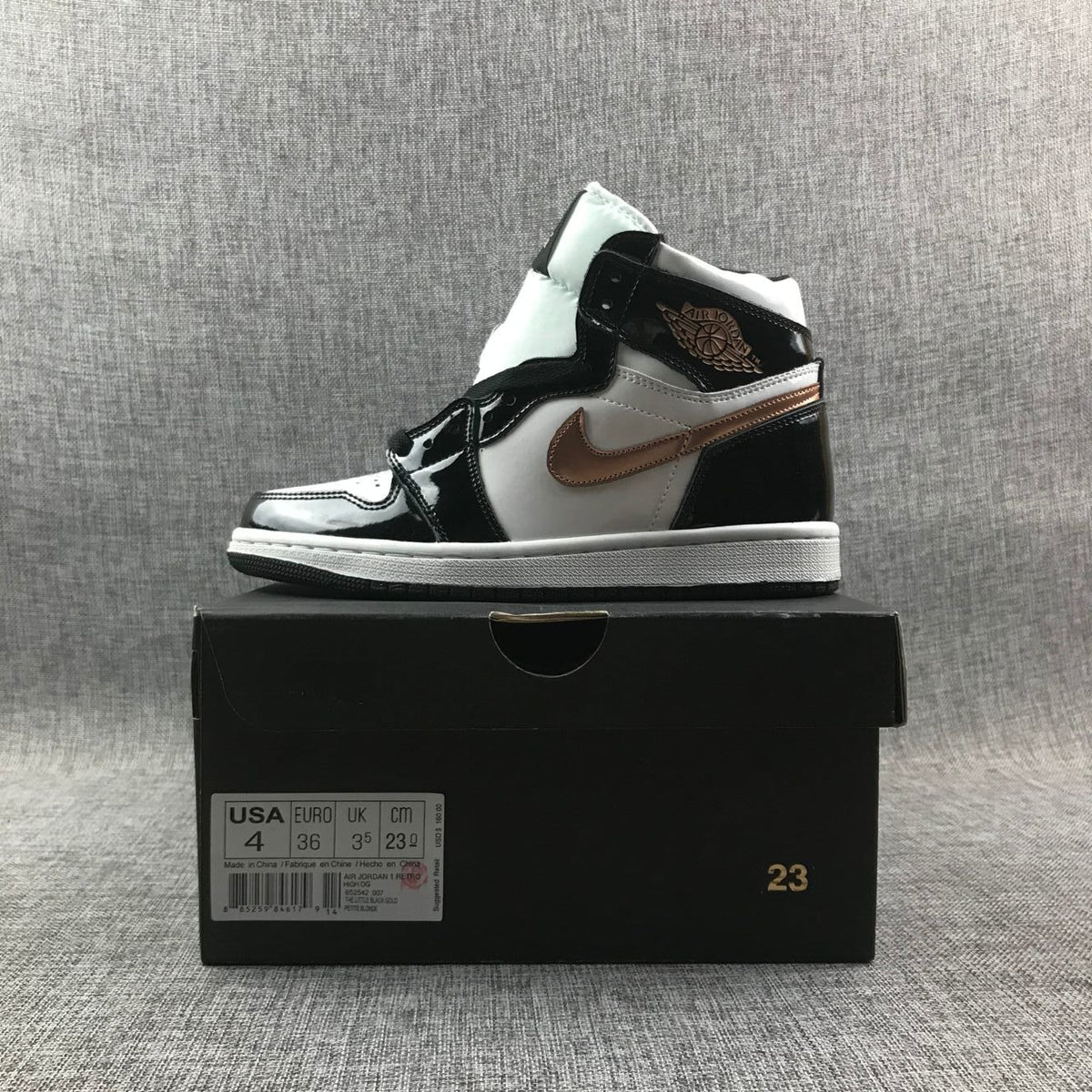Jordan Air Jordan 1 Mid Sneakers Black White Gold 852542-007