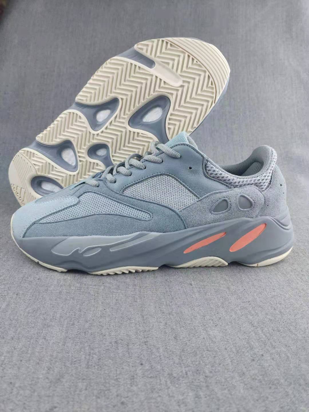 700 Gray and Coral Low-Top Sneakers