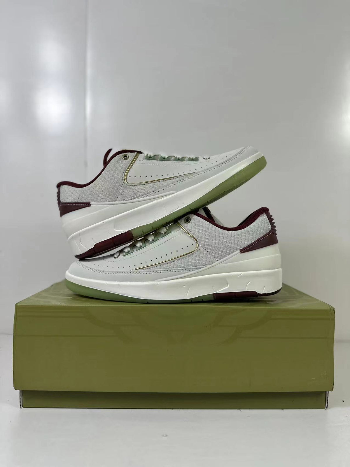 Jordan Air Jordan 2 Low CNY White/Red Sneakers FJ3468-100