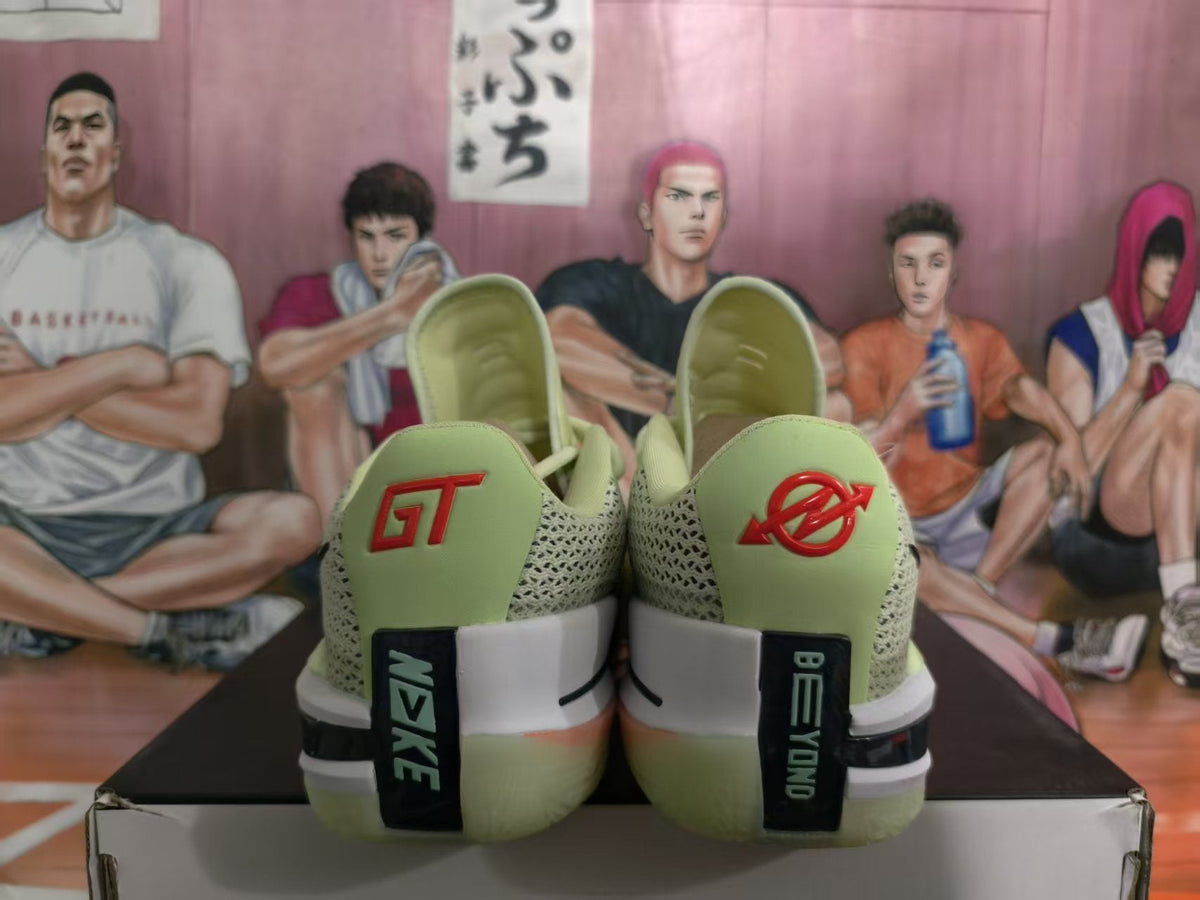 Nike GT Basketball Sneakers Light Green