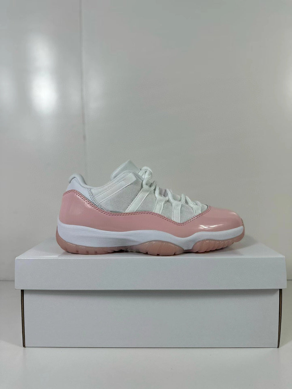 Jordan Air Jordan 11 Low WMNS Pink White AH7860-160