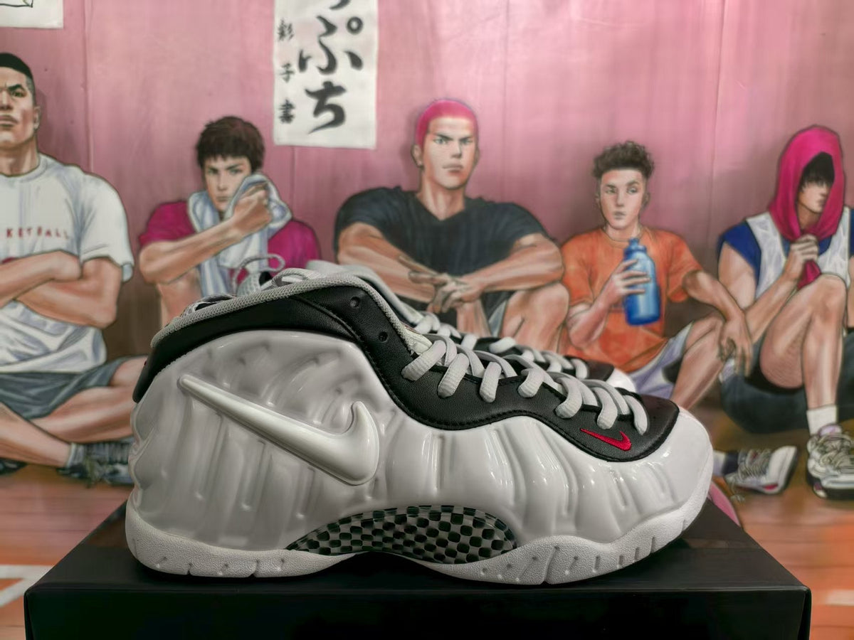 Nike Air Foamposite Sneakers Cream White Black Red