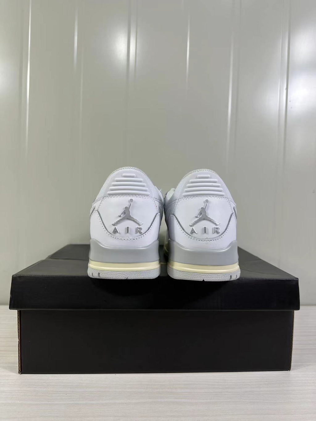 Jordan Legacy 312 Low White Sneakers HJ9199-111