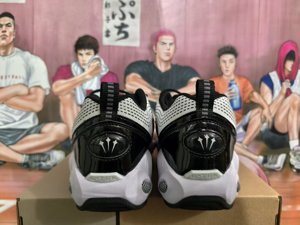 Nike Black and White Sneakers