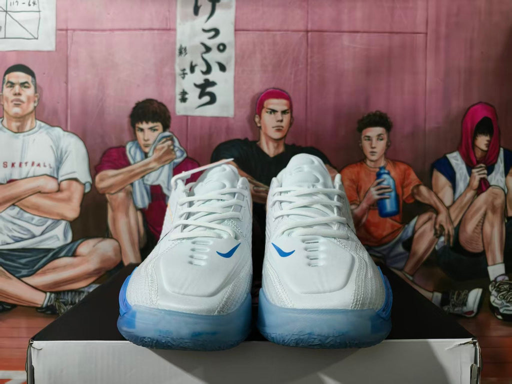 Nike GT Basketball Shoes White and Blue