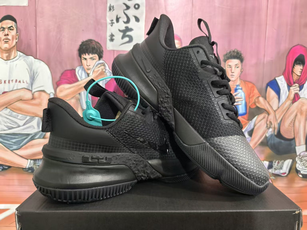 Nike Black Basketball Sneakers
