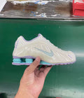 Nike Shox R4 Youth Sneakers in Cream and Lavender