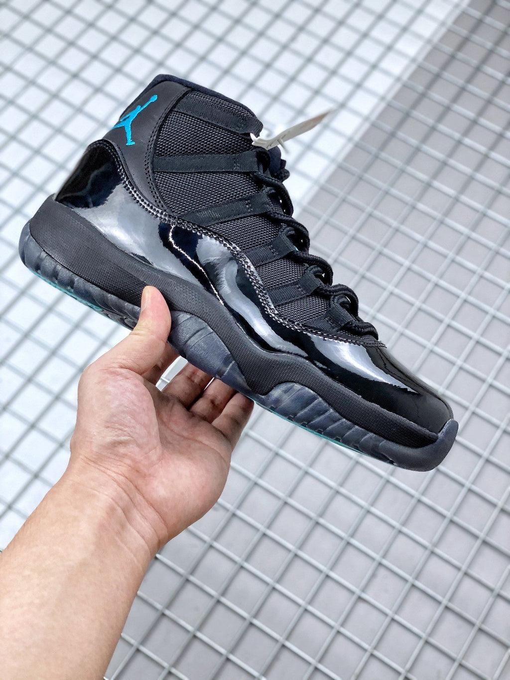 Jordan Air Jordan 11 Retro Gamma Sneakers Black Blue 378037-006