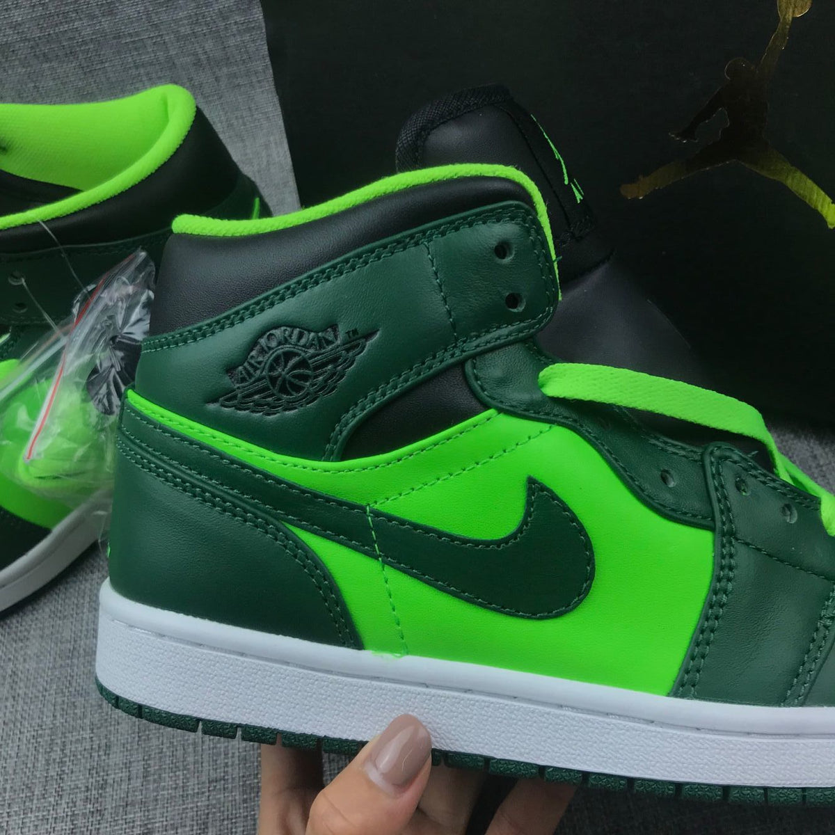 Jordan 1 Mid Fluorescent Green Sneakers 554724-330