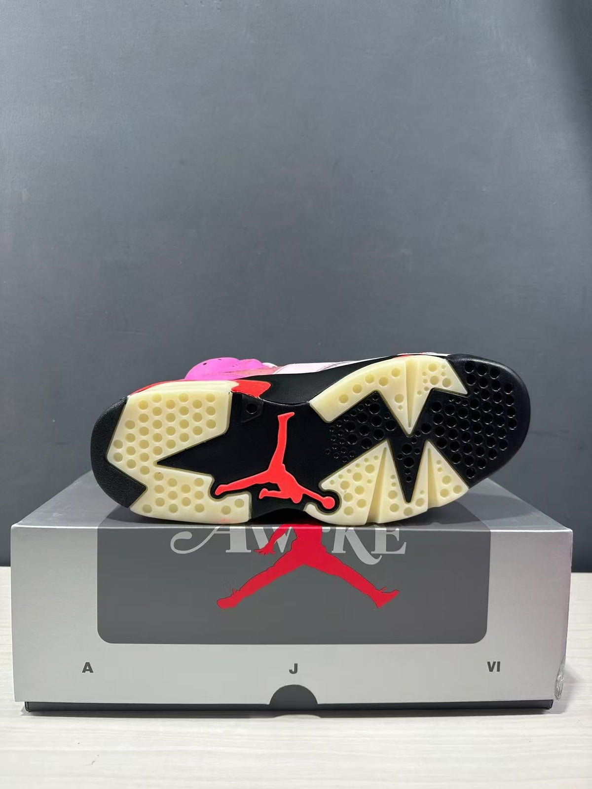 Jordan Air Jordan 6 Awake NY Pink High-Top Sneakers IQ5706-600