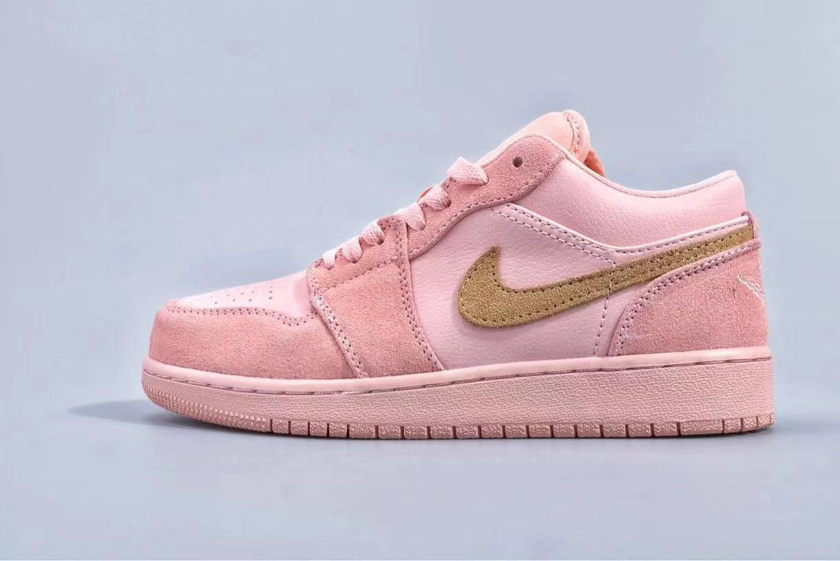 Jordan 1 Low Pink Sneakers