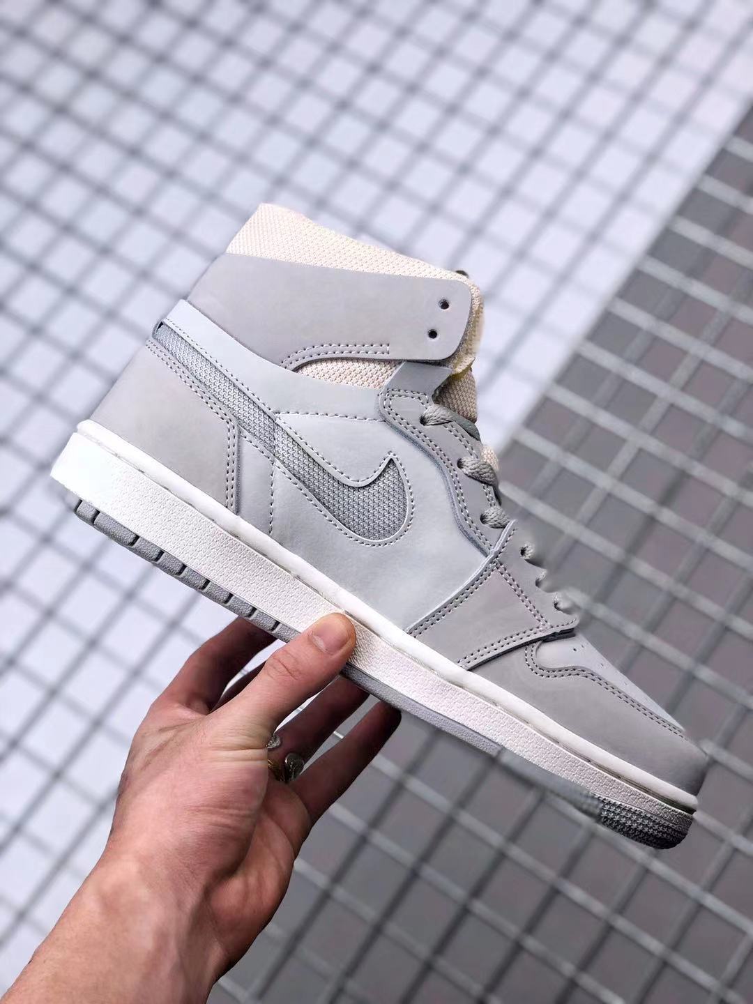 Jordan Air Jordan 1 Zoom Comfort London Gray Sneakers DH4268-001