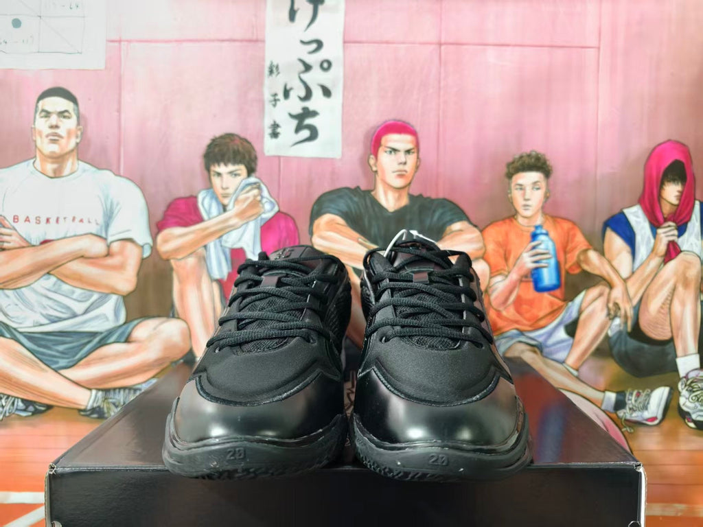 Nike Black and White Low-Top Sneakers