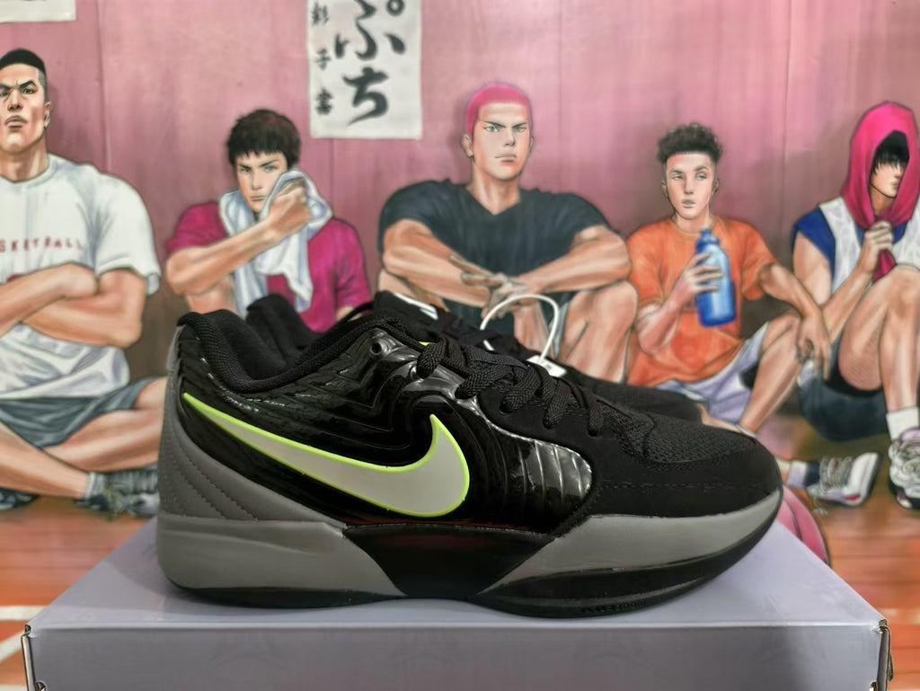 Nike Black and Grey Basketball Sneakers