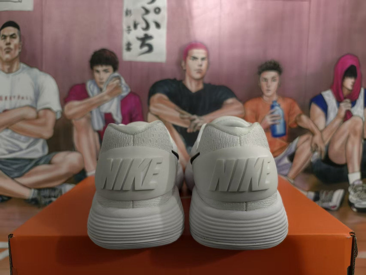 Nike White Black Sneakers