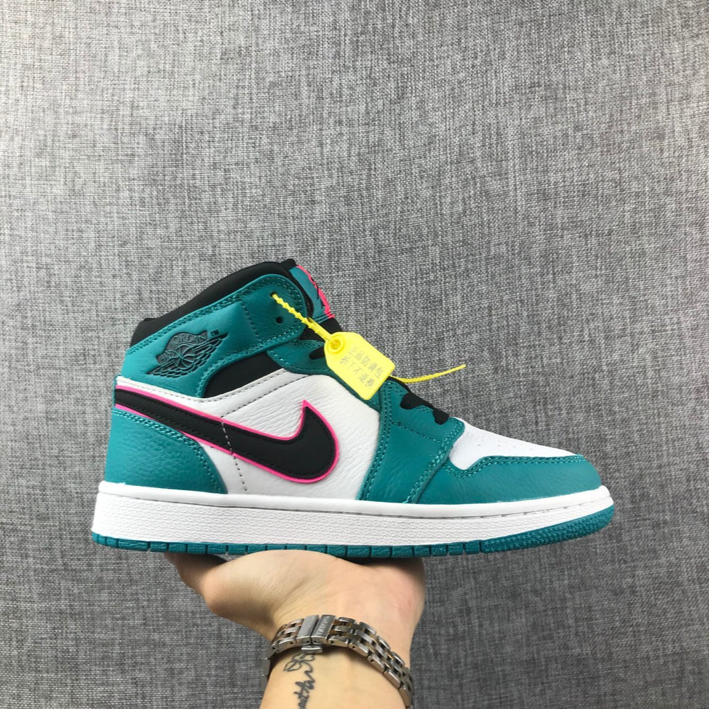 Jordan Air Jordan 1 Retro High OG Jade White High-Top Sneakers
