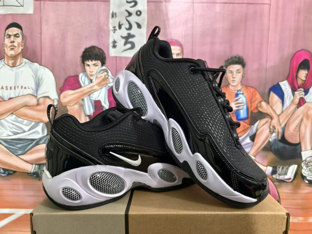 Nike Black White Sneakers