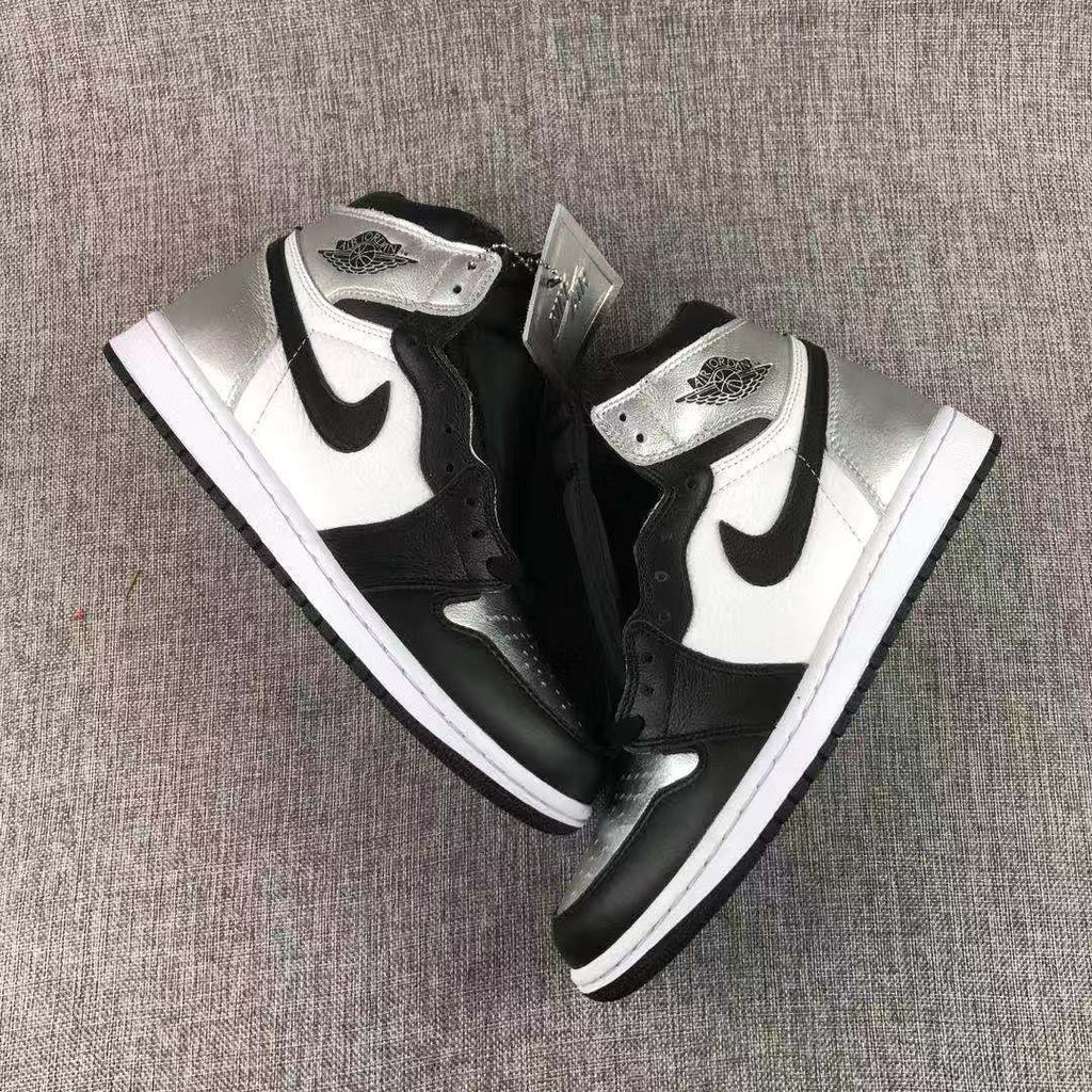 Jordan Air Jordan 1 Silver Toe High-Top Sneakers Black Silver
