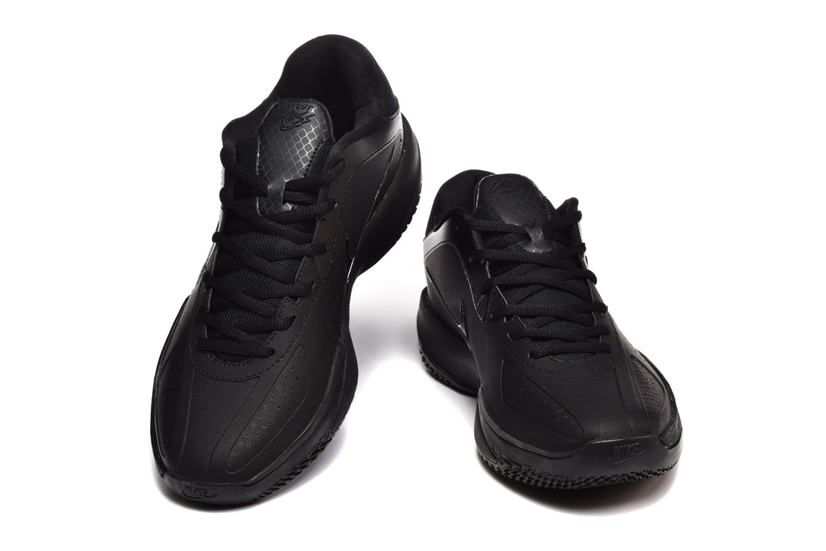 Nike 881-8 Black Basketball Sneakers
