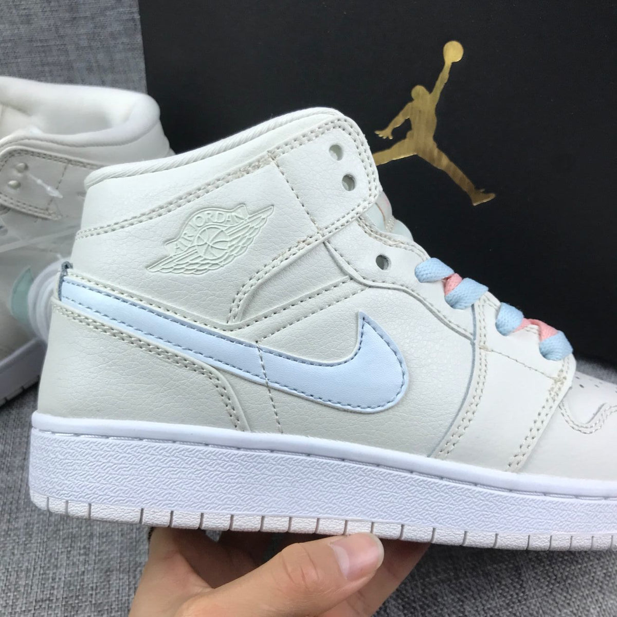 Jordan Air Jordan 1 High Pastel Multicolor Sneakers