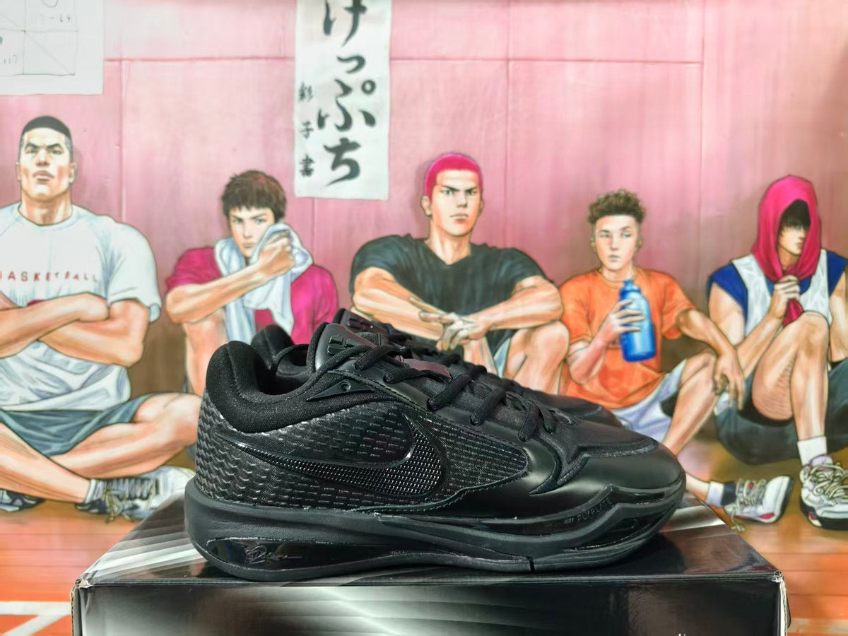 Nike Black Basketball Sneakers