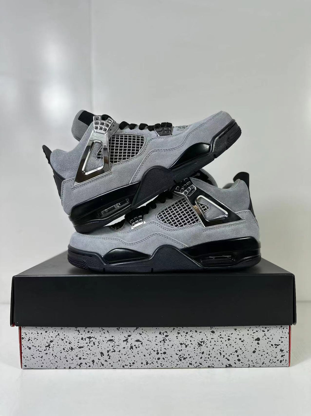 Jordan Air Jordan 4 Retro Hot Lava Gray Black Sneakers AQ9129-005