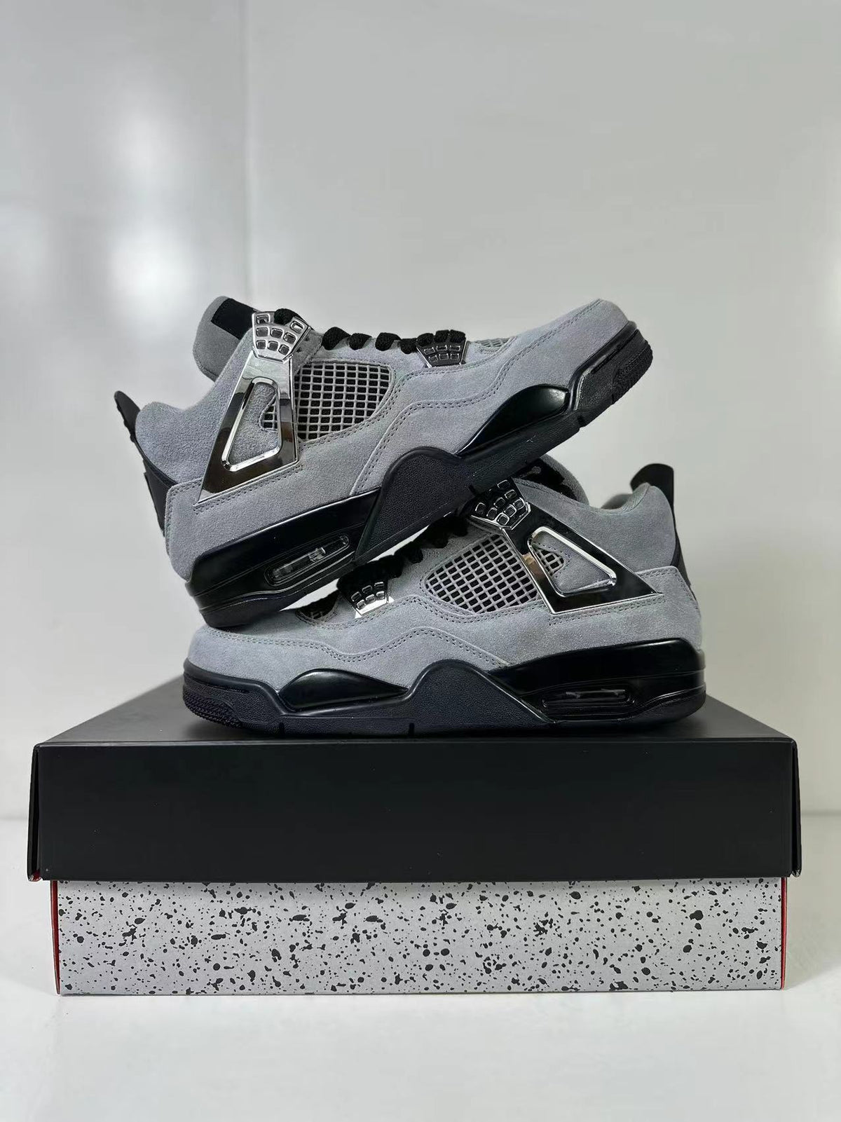 Jordan Air Jordan 4 Retro Hot Lava Gray Black Sneakers AQ9129-005