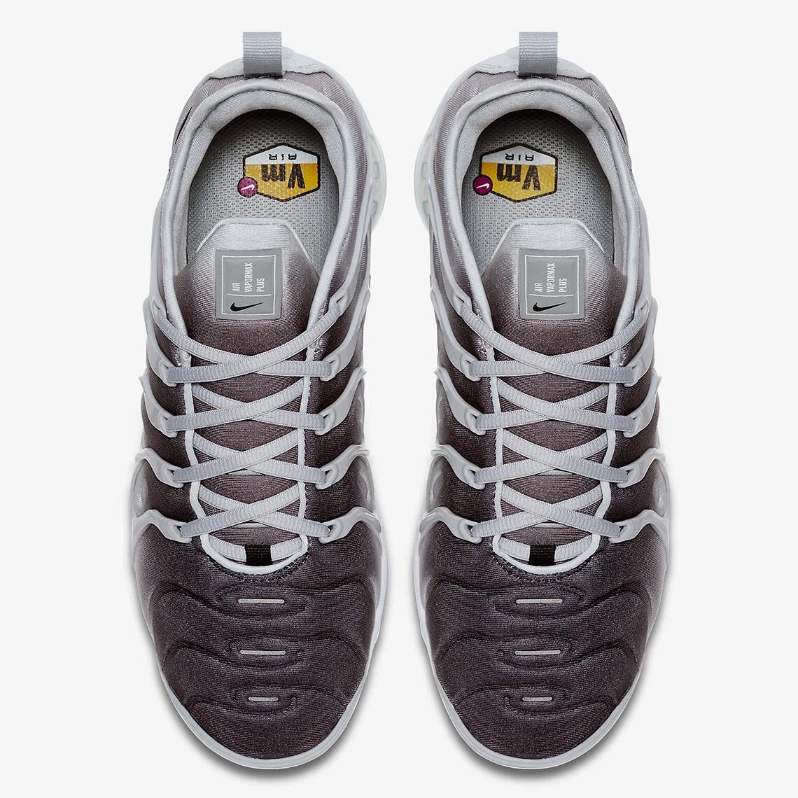Nike Air VaporMax Plus Sneakers Grey Black White